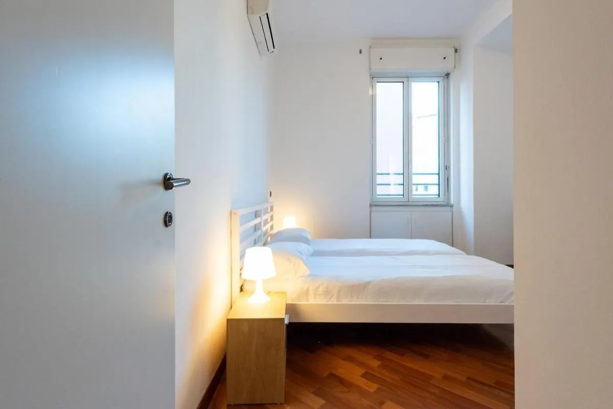 Stylish Brera Apartment Milan Italy