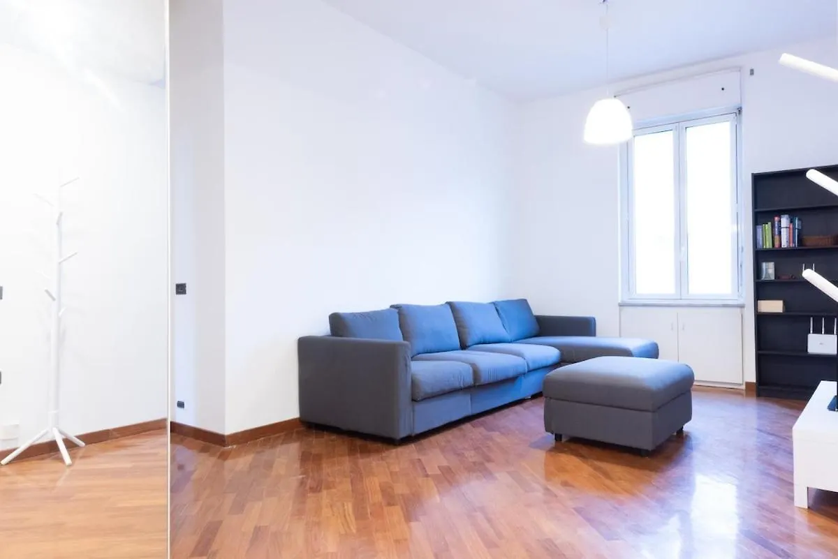 Stylish Brera Apartment Milan