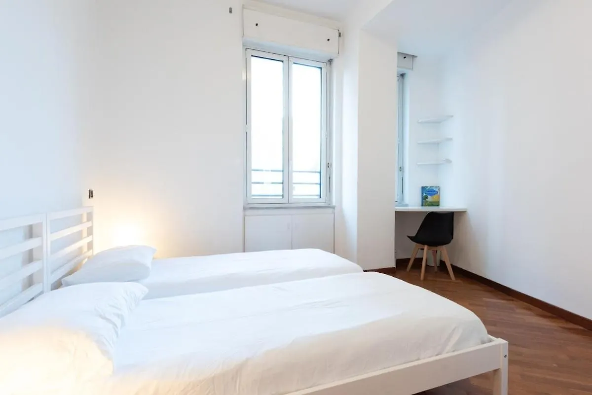 Stylish Brera Apartment Milan Italy