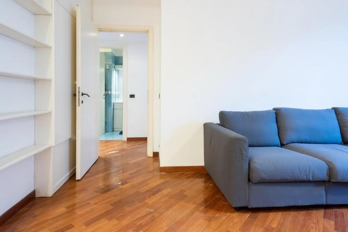 Stylish Brera Apartment Milan