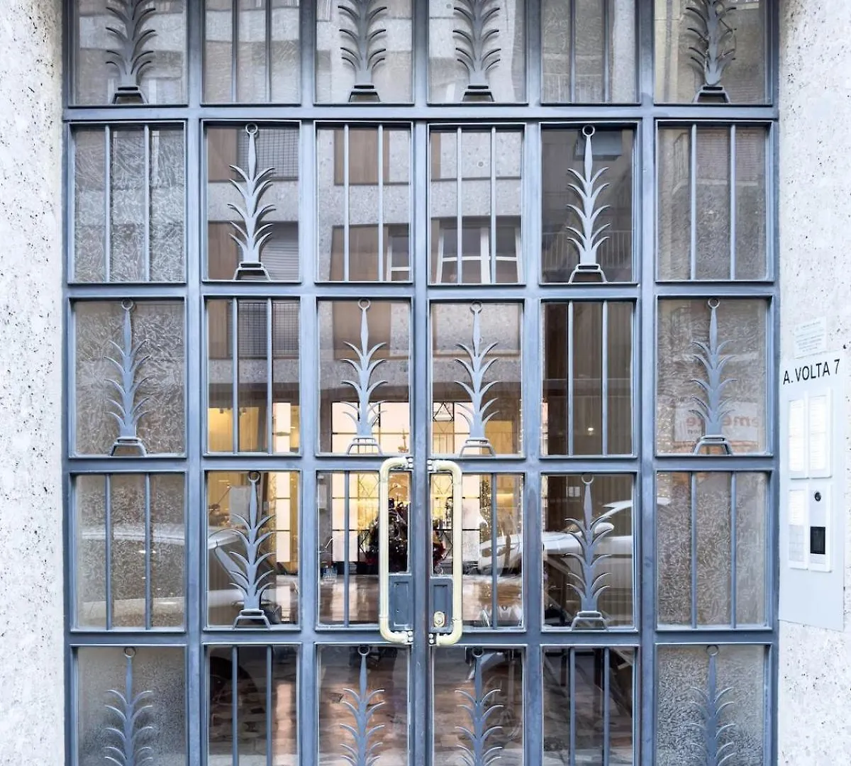Stylish Brera Apartment Milan